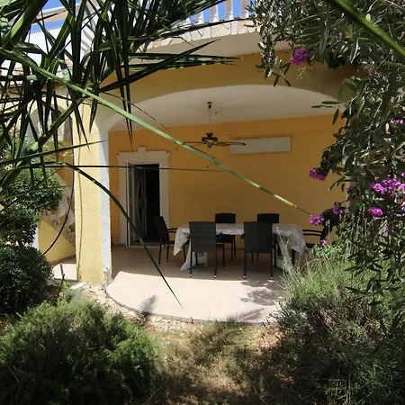Two Bedroom Kozjak * Vir