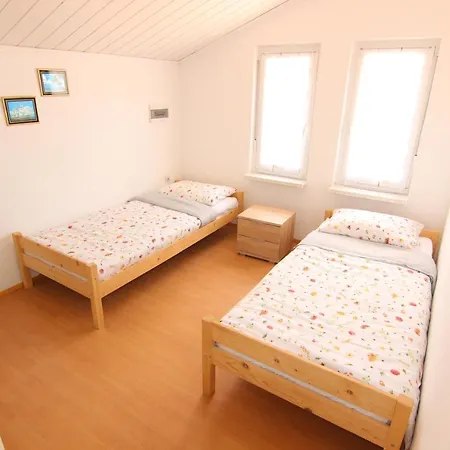 Two Bedroom Kozjak * Vir